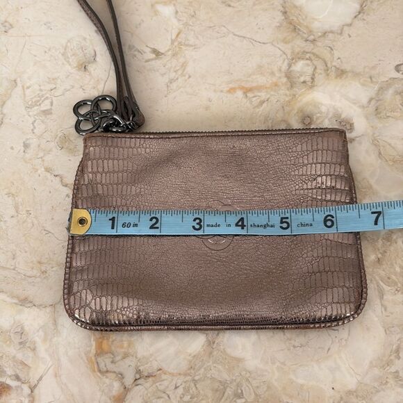 Stella & Dot Metallic Faux Leather Wristlet Wallet - Picture 9 of 10